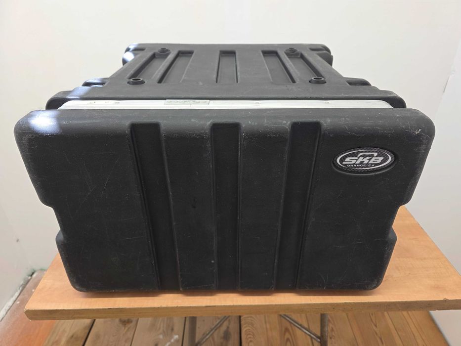 SKB 6U Molded Rack Case (1x szyna 45cm do klapy) FAKTURA