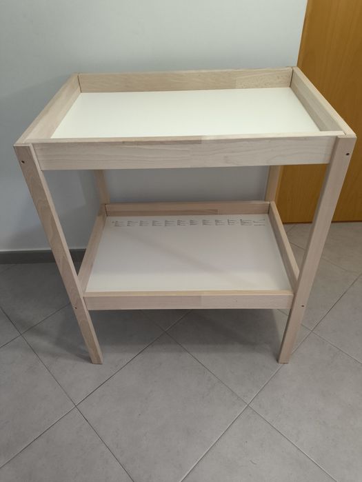 Fraldário IKEA como novo