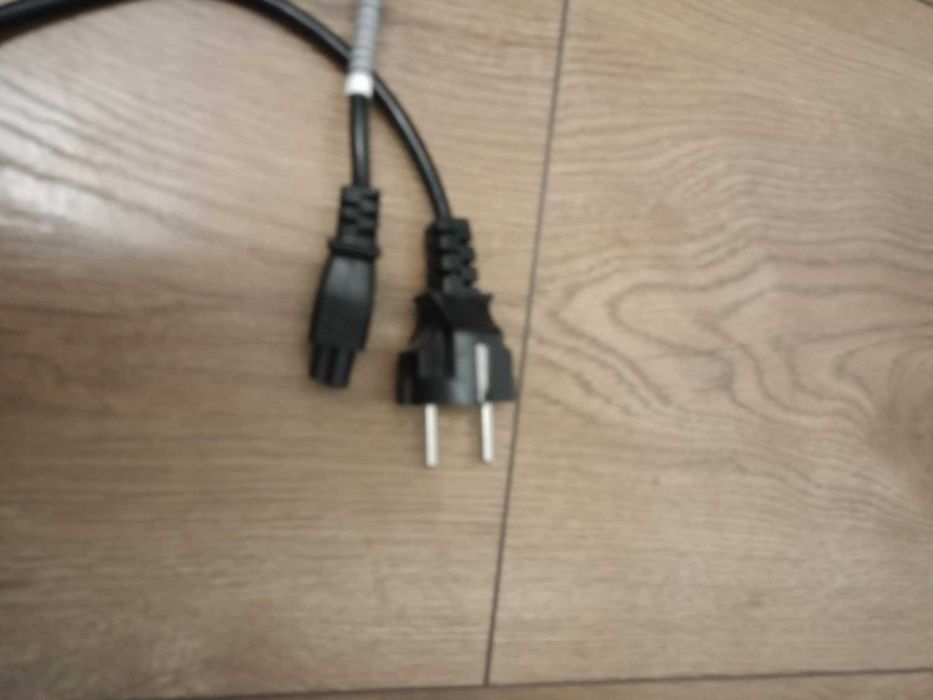 Sprzedam laptop HP Victus 16 – Ryzen 5 5600H / RX 6500M / 16 GB RAM