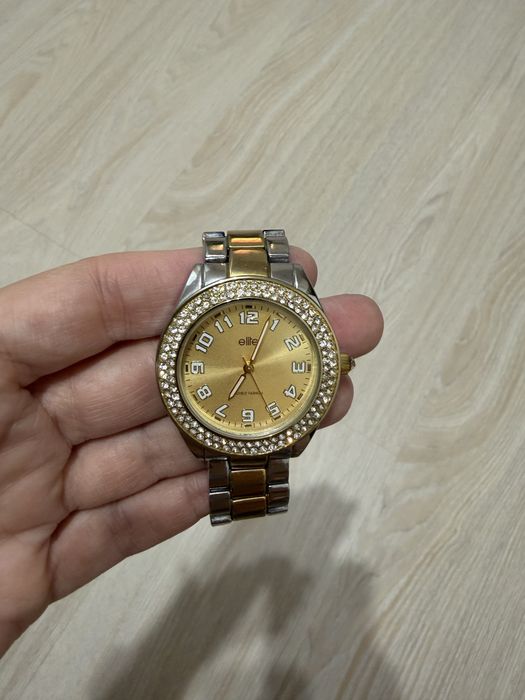 Жіночий годинник Elite E5336