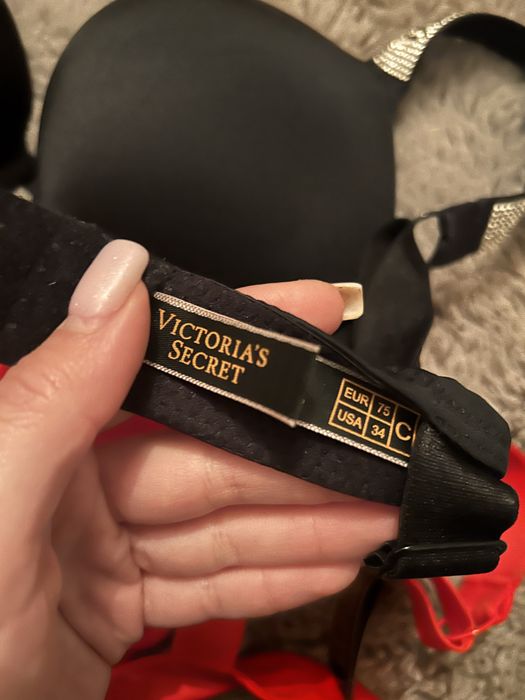 Komplety stanik+majtki Victoria Secret