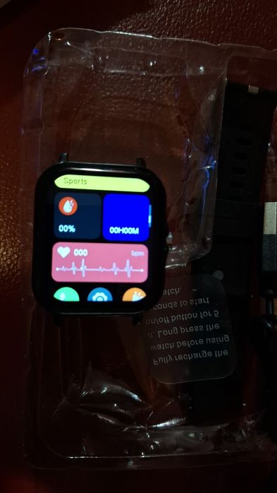 Smartwatch – Heart Rate Monitoring, Sports Tracking, and Smartphone Connectivity64750949247745123