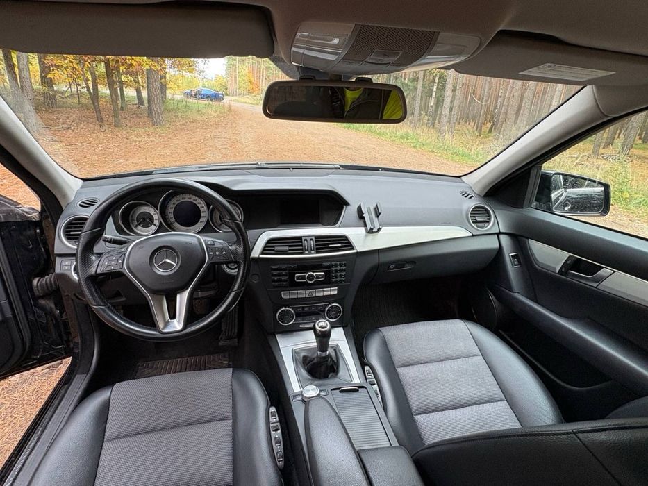 Mercedes-Benz C200, 2011