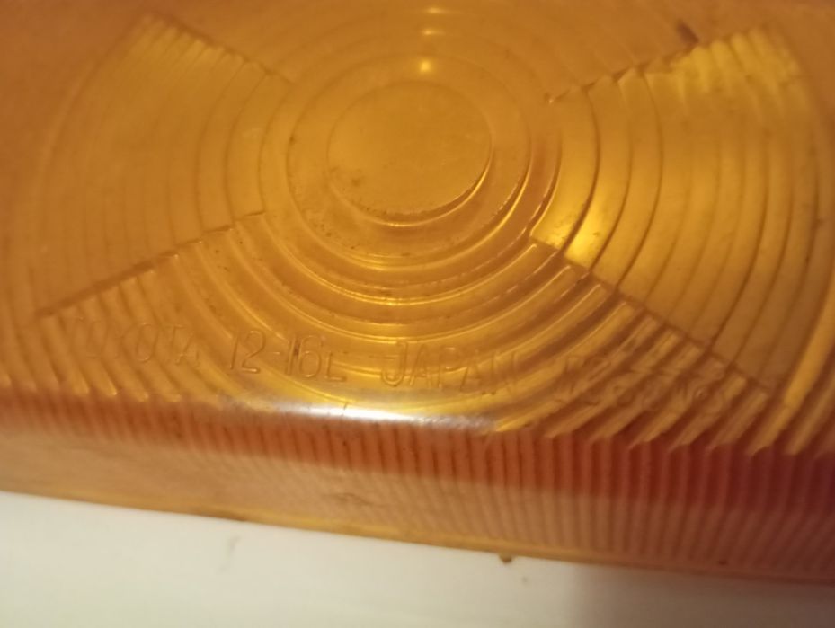 Vidro farolim Toyota Ke20