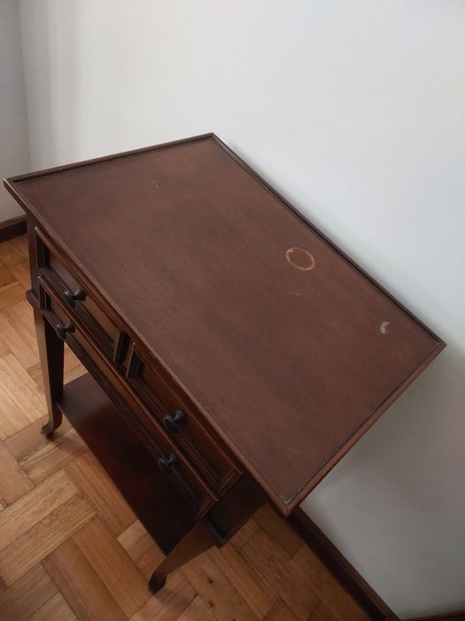 Mesa cabeceira apoio móvel gavetas madeira nobre