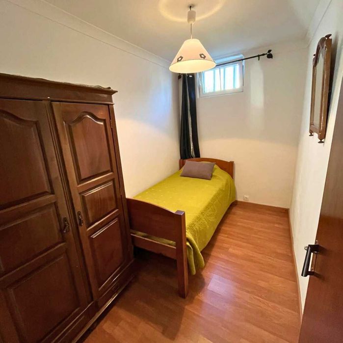 Moradia T4 - c/área para Reconstrução – Oportunidade