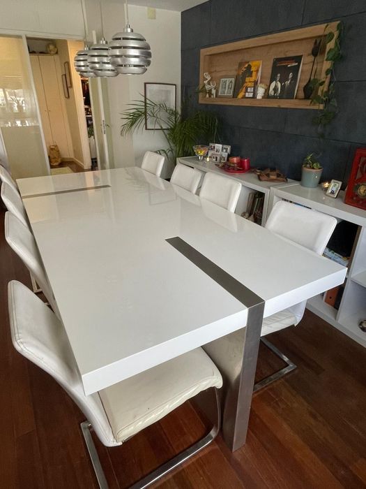 Venda de mesa de refeição de madeira maciça laçada a branco