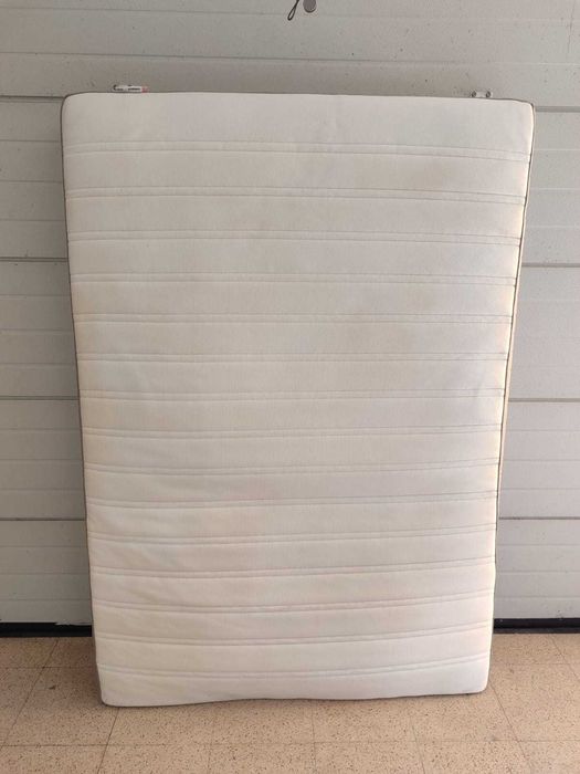 Colchão IKEA 1,40 por 2,00
