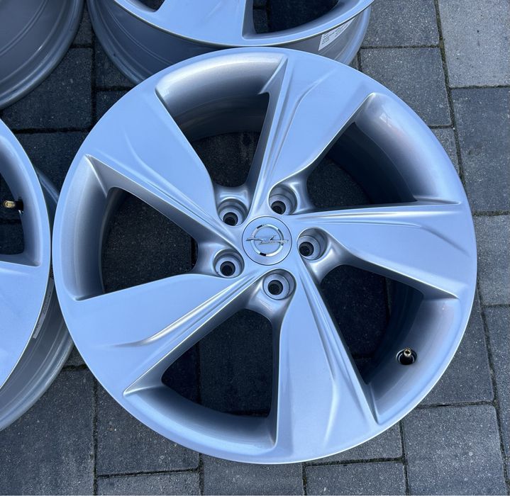 Oryginalne felgi 18” Opel Grandland X 5x108 nowe!