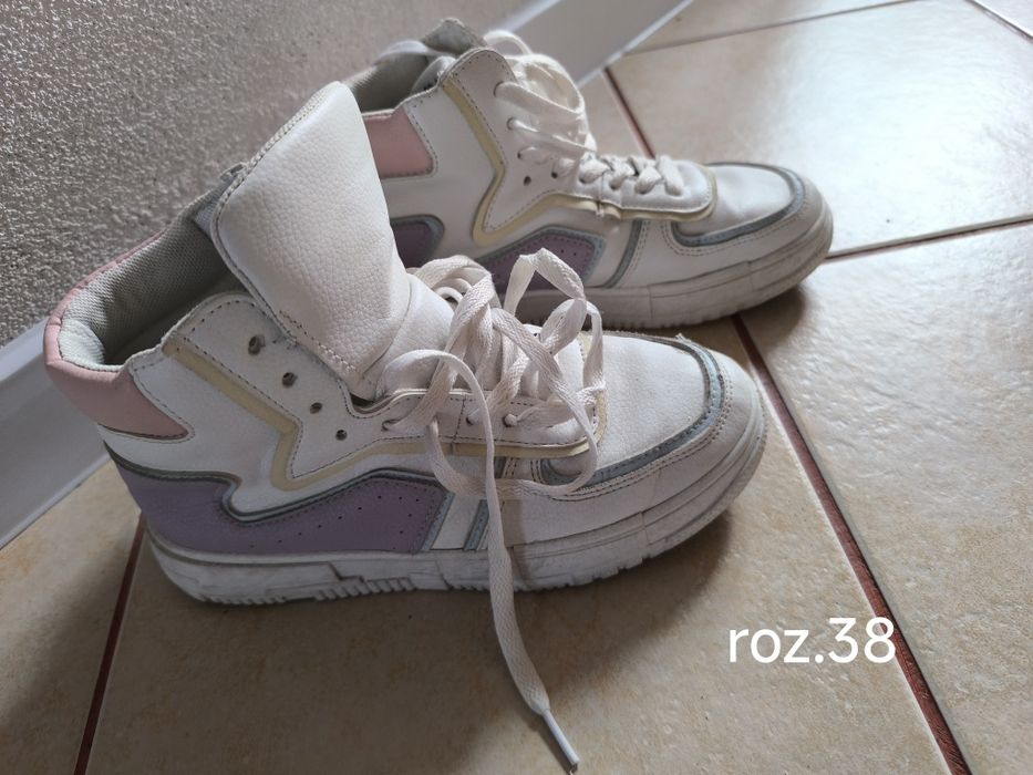 Sprzedam buty damskie