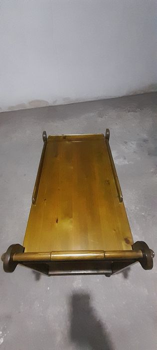 Carrinho de chá e bebidas