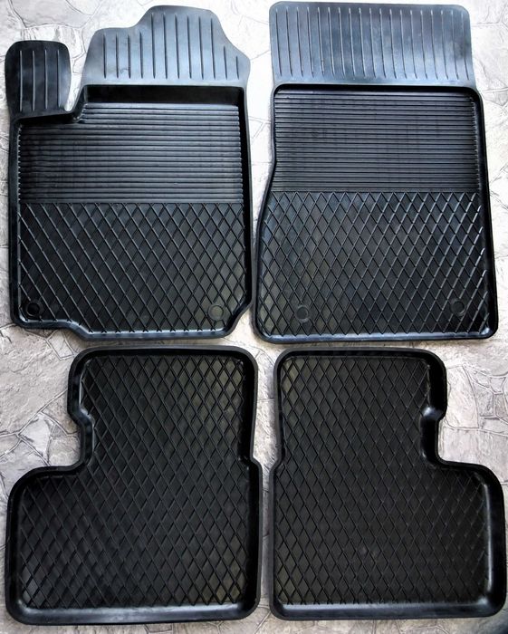 Dywaniki Gumowe Korytka OPEL VECTRA B C Tigra Signum COMBO MERIVA