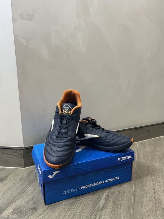 Сороканіжки Joma Toledo