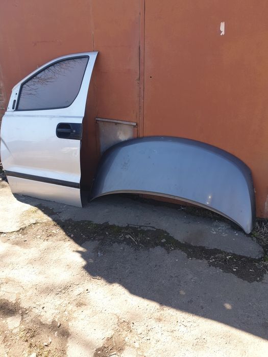 Двери правые  Hyundai H1 Grand Starex