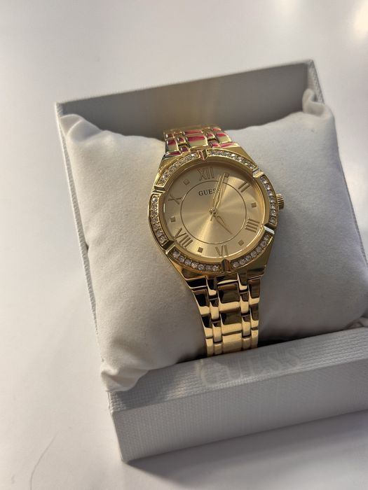 Жіночий годинник GUESS Cosmo GW0033L2 стан нового