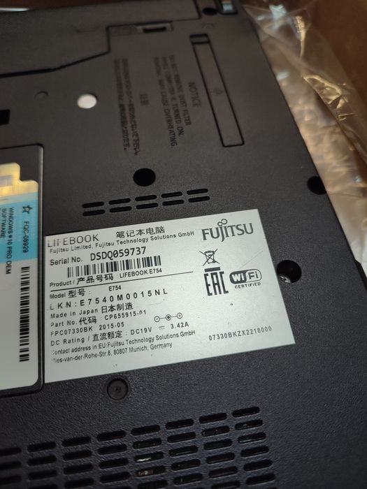 Laptop Fujitsu Siemens Lifebook E-754 Intel I7  16GB RAM SSD 480 GB