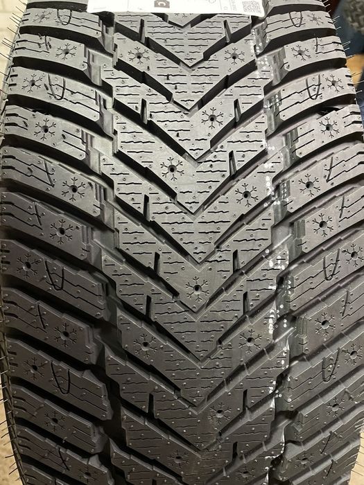 Шини зимові НОВІ  KAPSEN 235/45R18