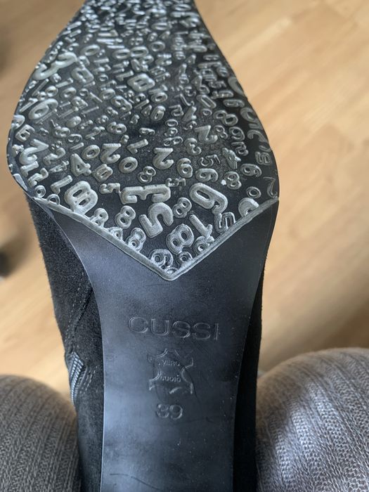 Ботильйони замшеві Cussi р.39