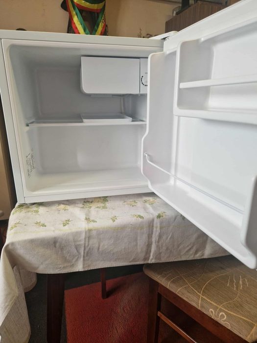 Lodówka mini midea 45l
