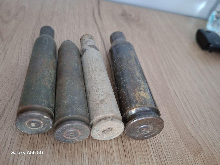 Łuski większe 8 szt