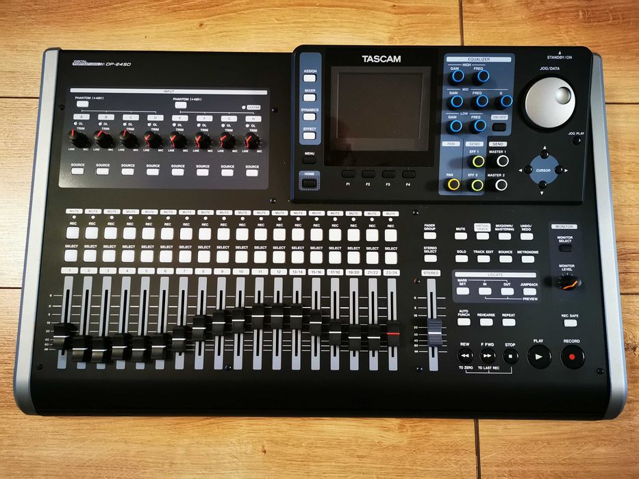 TASCAM DP-24SD - rejestrator, portastudio