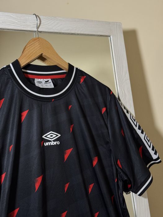 Футболка Umbro L розмір