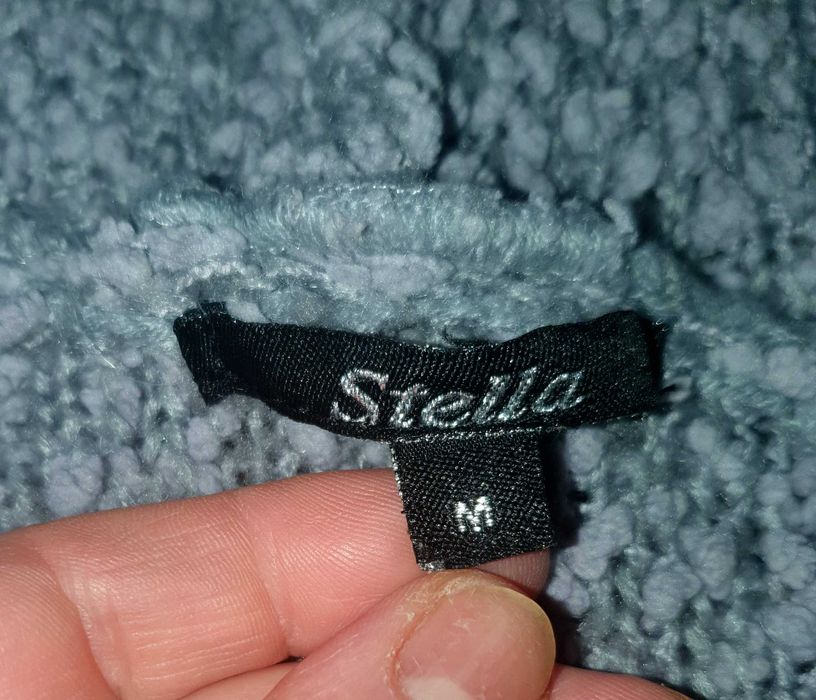 Sweterkowa tunika bucle od Stella