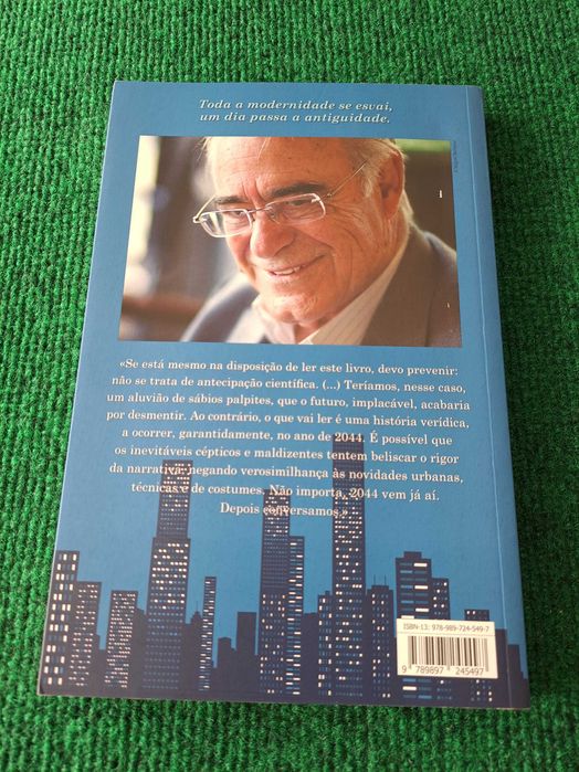 Uma noite não são dias - Mário Zambujal