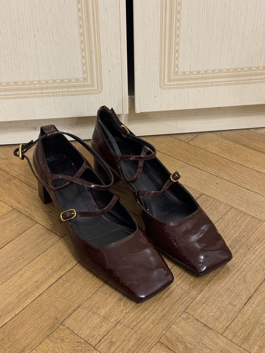 Туфлі бордові Massimo Dutti