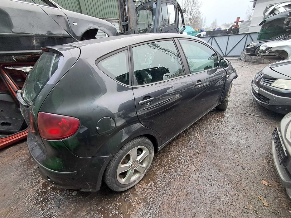 2009 Seat Altea 2.0 TDI 140KM BKD kolor LC9Z Silnik części