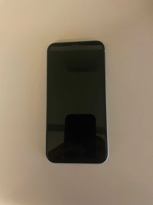 iPhone 11 - 64 GB - Bom estado