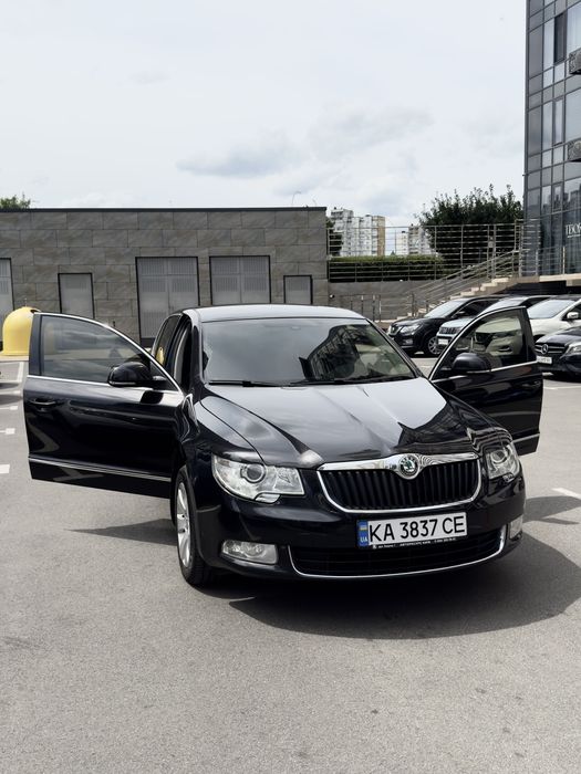 Skoda SuperB 2012