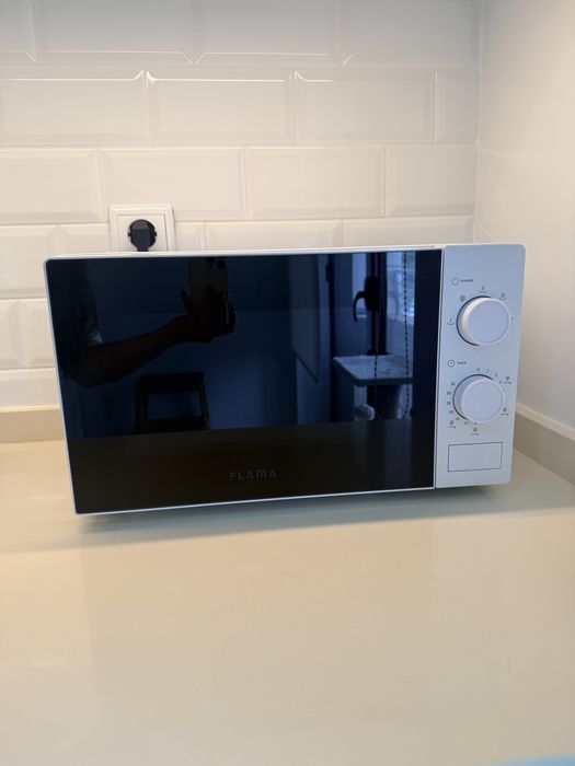 Microondas Flama 20L c/garantia