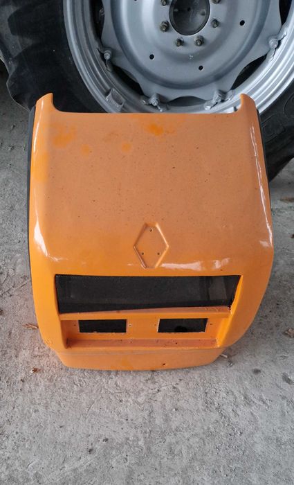 Czesci Renault 7512 . 7514 . 8014 . 8514 . 8534 Grill Ares