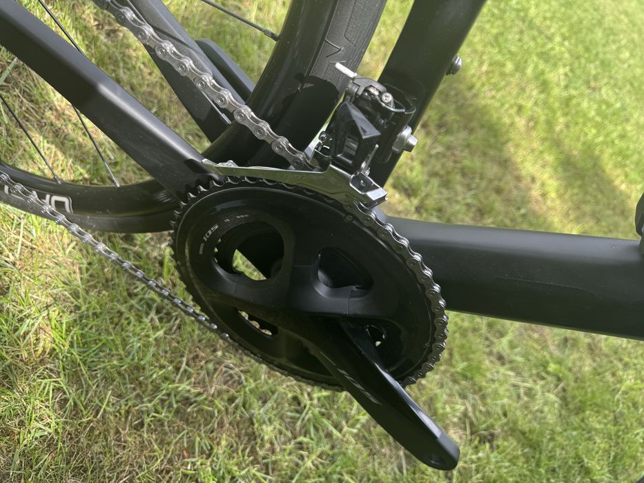 Karbonowa szosa Shimano 105 – Romet Huragan Disc, nowy!
