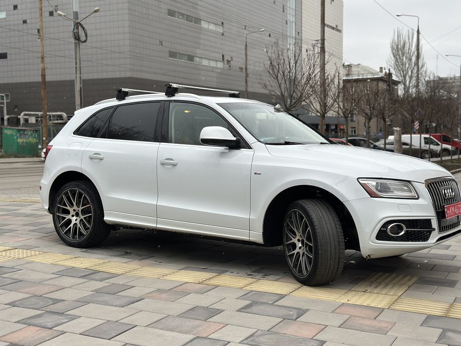 Продам Audi Q5 2015