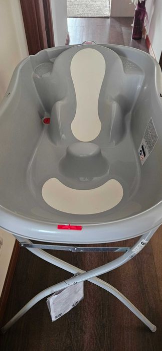 Banheira unisexo com medidor de temperatura