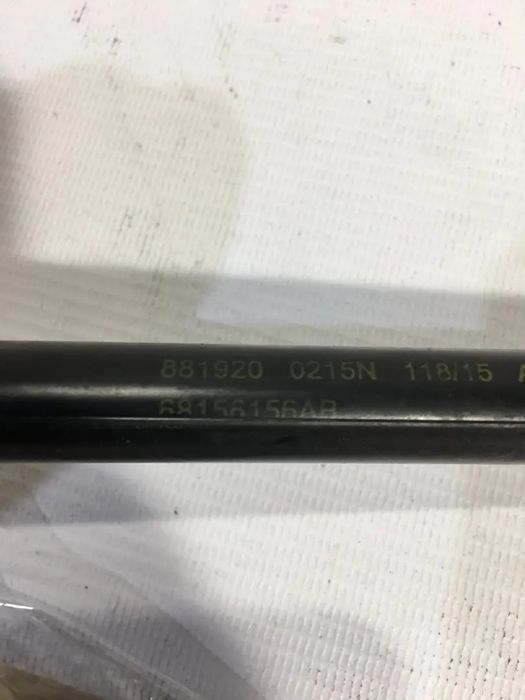 Амартизаторы капота JEEP Cherokee