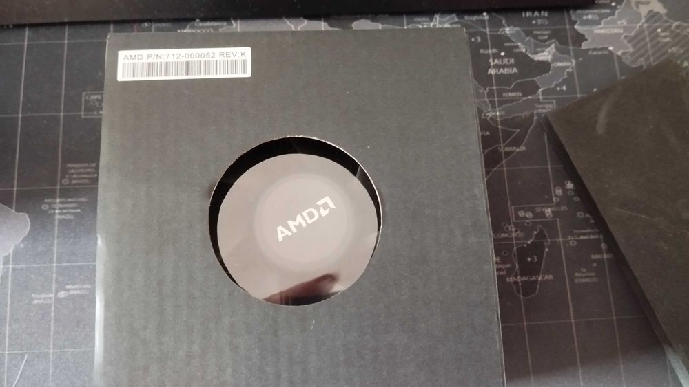 Oryginalne chłodzenie procesora AMD AM4