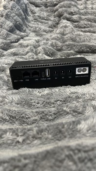 Type-C міні джерело безперебійного живлення