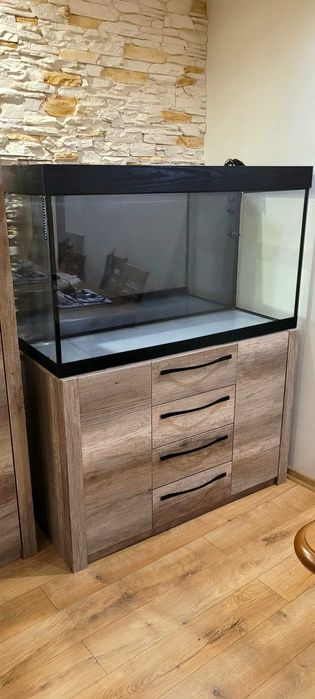 sprzedam akwarium