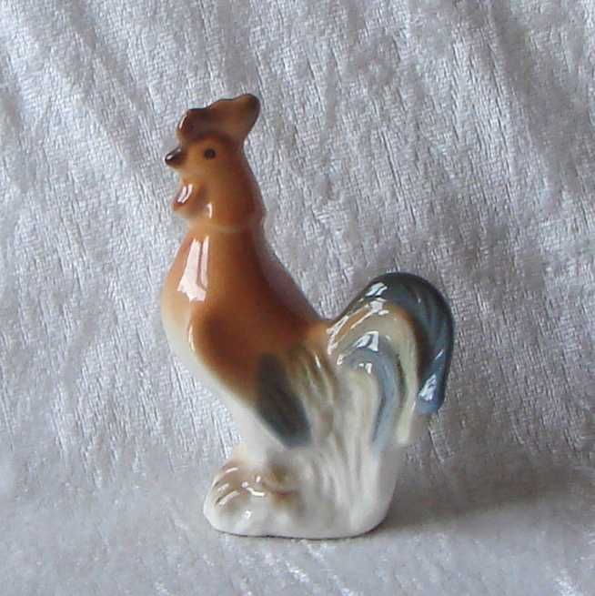 figurka kogut sygnatura