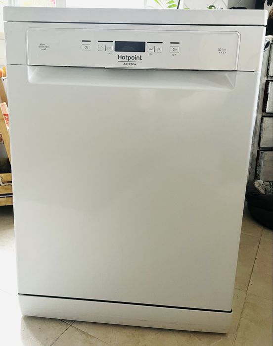 Maq lavar loiça Hotpoint - para peças ou arranjo
