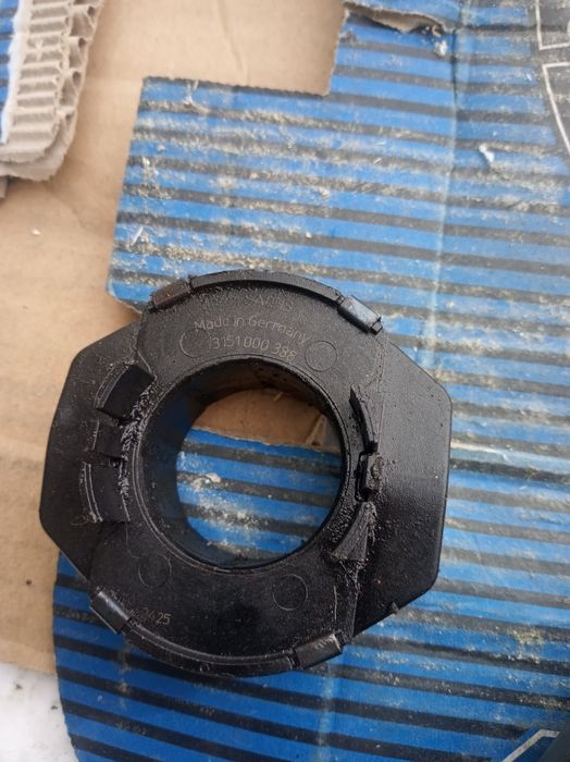 Продам демфер VW Caddy 1.9тді В доброму стані.