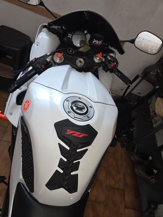 Yamaha R1 crossplane