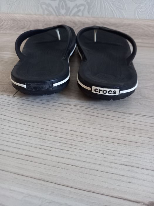 Продам вьетнамки Crocs