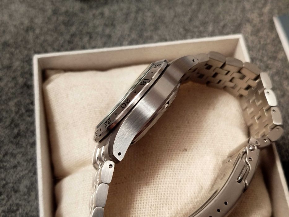 б.в. Seiko 5 SSK023 GMT Made in Japan механіка 4R34 наручний годинник