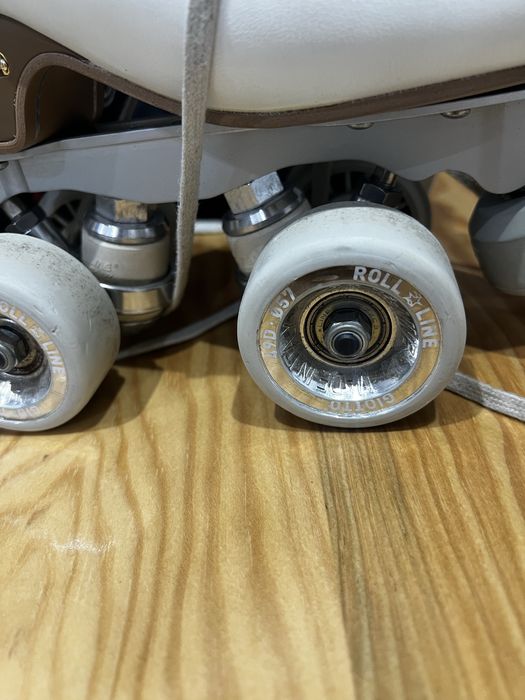 Patins como novos