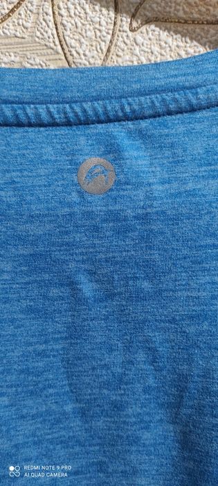 Кофтинка осінь-весна, дуже приємна на дотик, легенька, повсякденна,