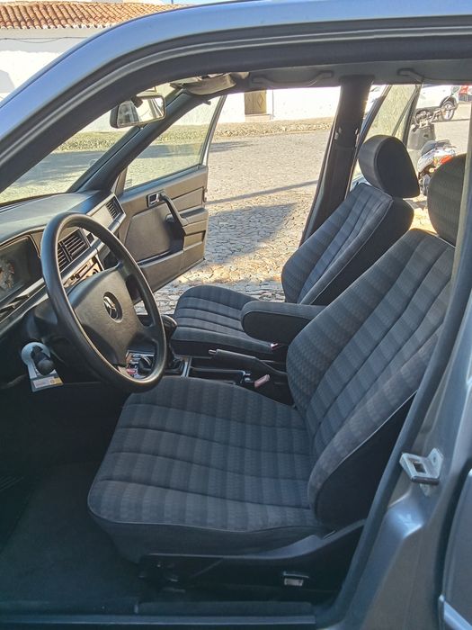 Vendo Mercedes 190E — photo 4